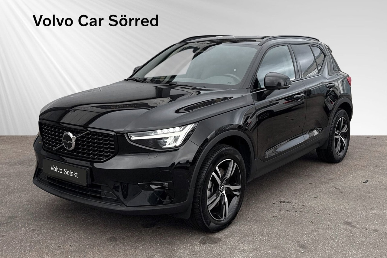 Volvo XC40 2025