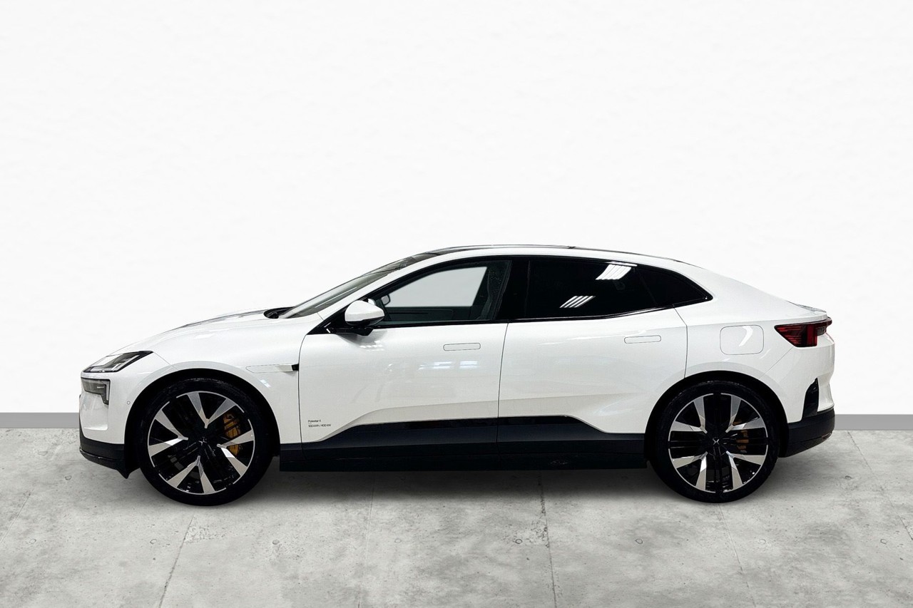 Polestar 4 2025